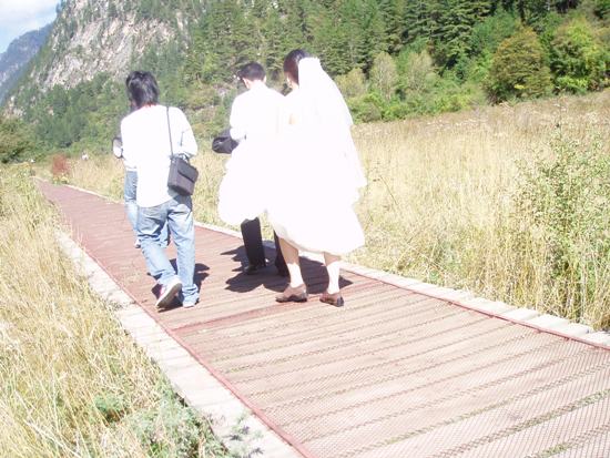 novia con chirucas.JPG